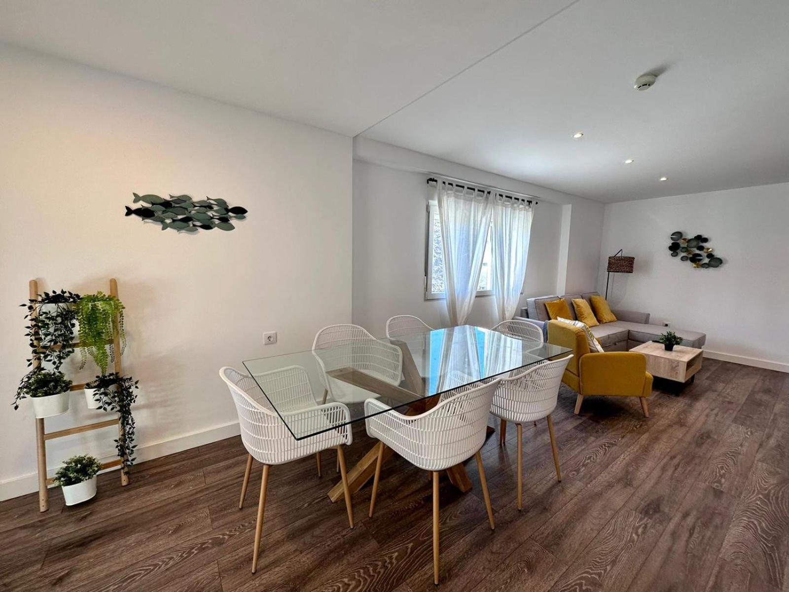 Apartamentos La Muralla Grupo Ac Gestion Кадис Екстериор снимка