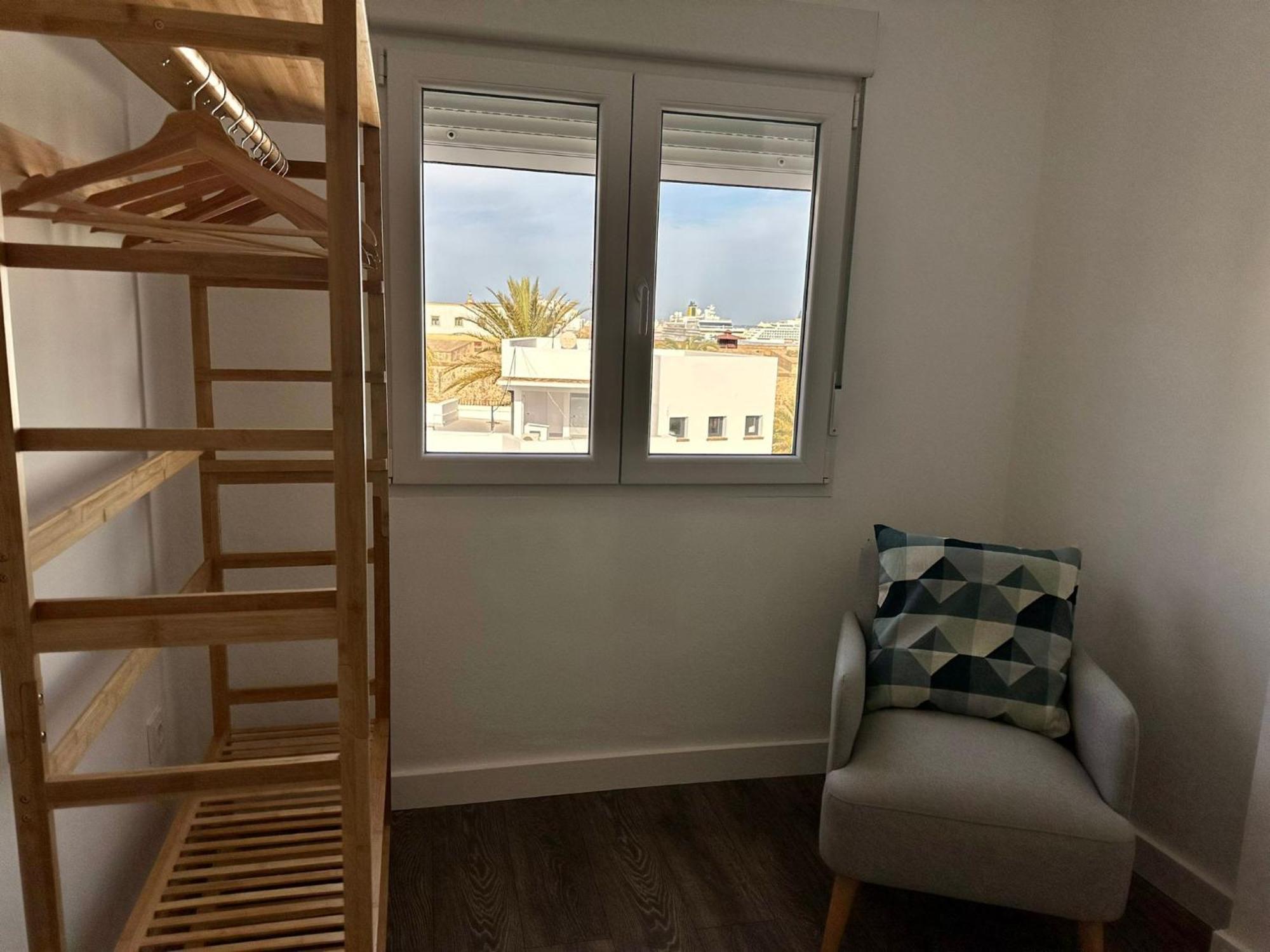 Apartamentos La Muralla Grupo Ac Gestion Кадис Екстериор снимка