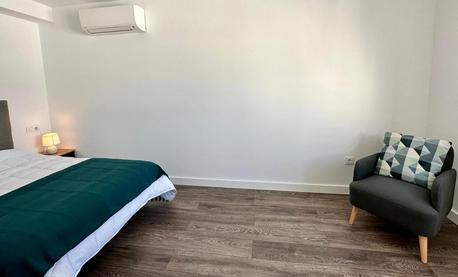 Apartamentos La Muralla Grupo Ac Gestion Кадис Екстериор снимка